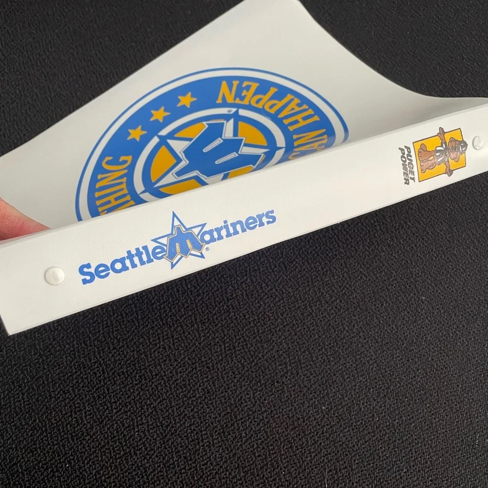 VTG Seattle Mariners x Puget Power collectible 3-ring binder